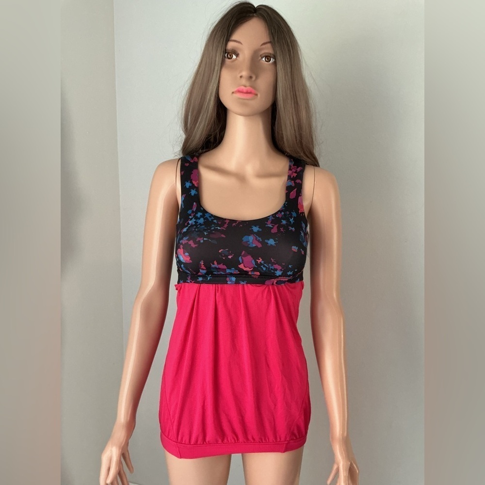 Lululemon Athletica Red and Black Patterned Tank Sz 4 - Picture 2 of 12